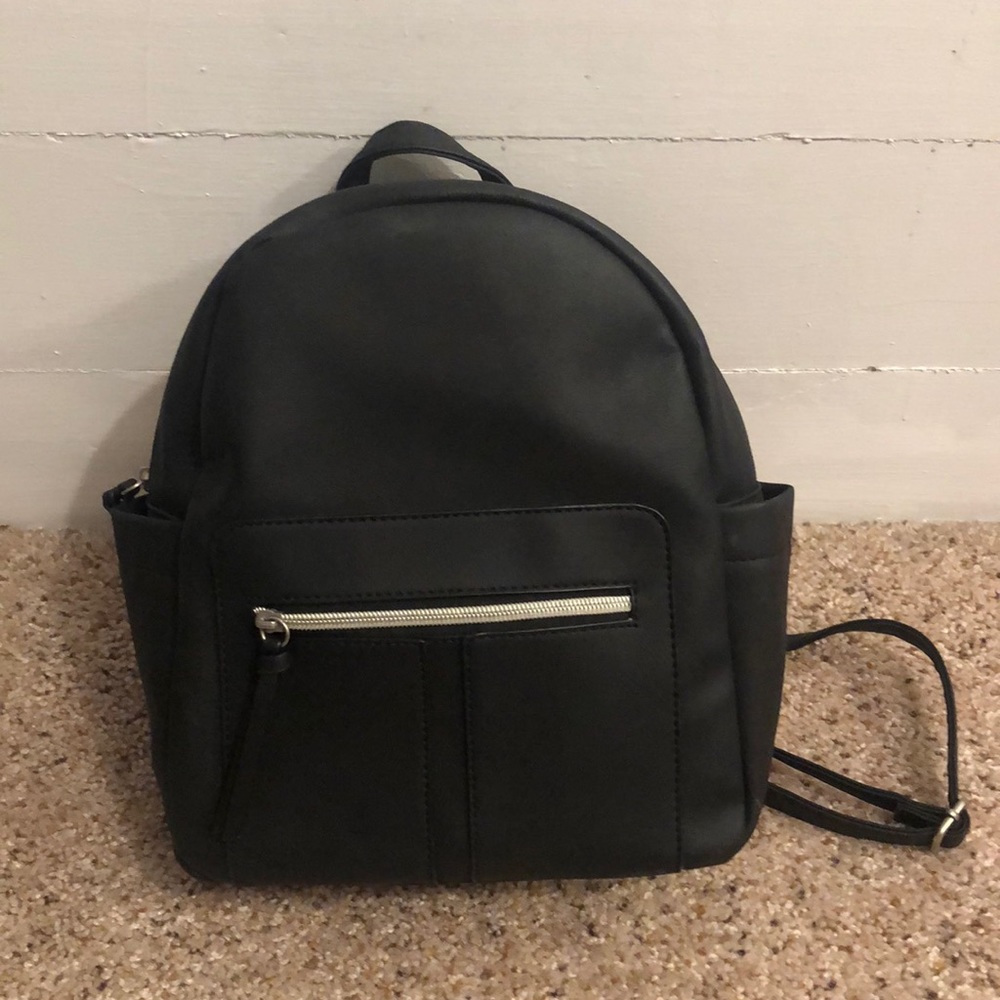 Women’s Black Backpack in Great Condition